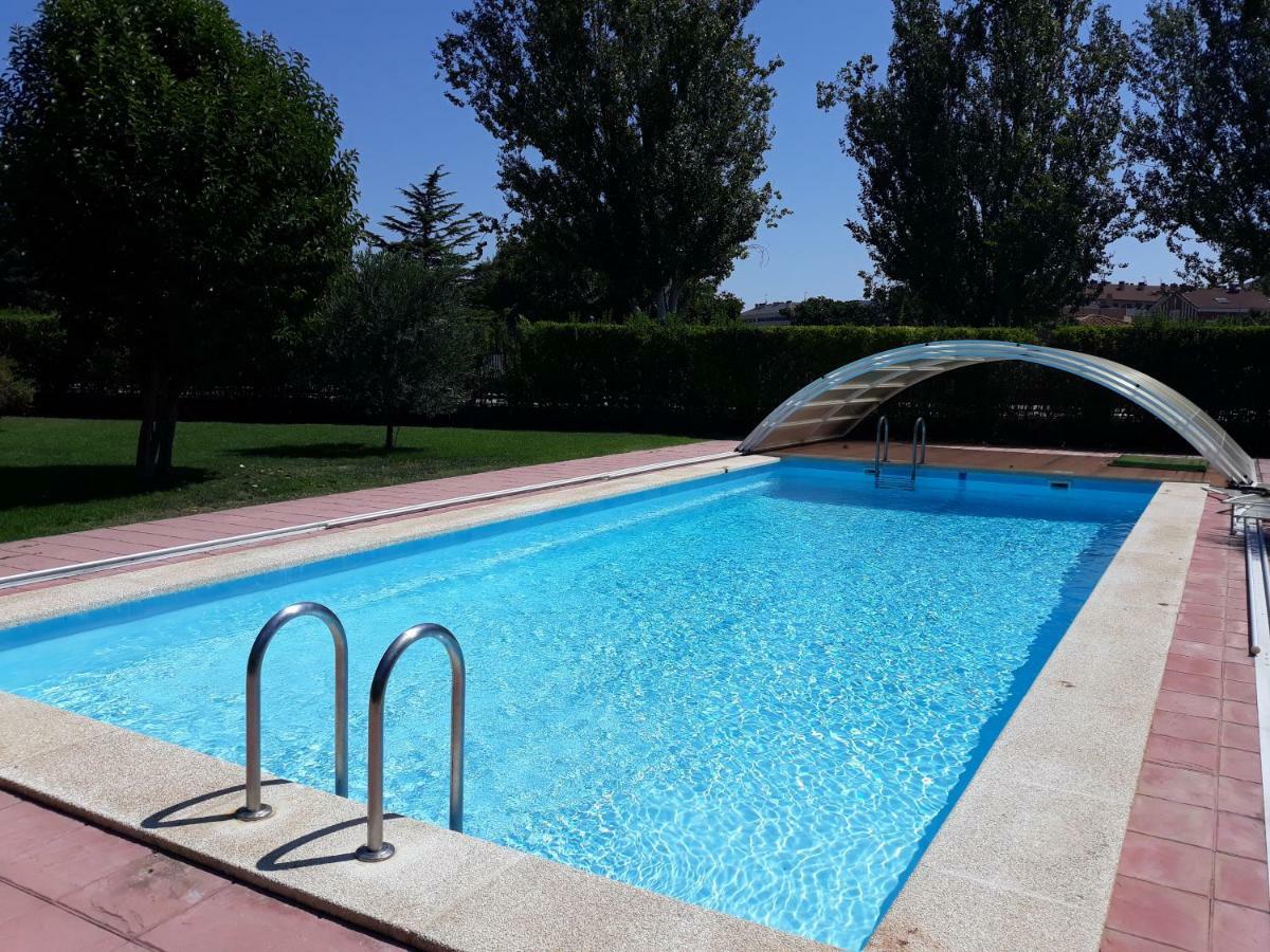 Preciosa Casa Independiente Con Piscina Cubierta Y Gran Jardin Privados Haro Dış mekan fotoğraf