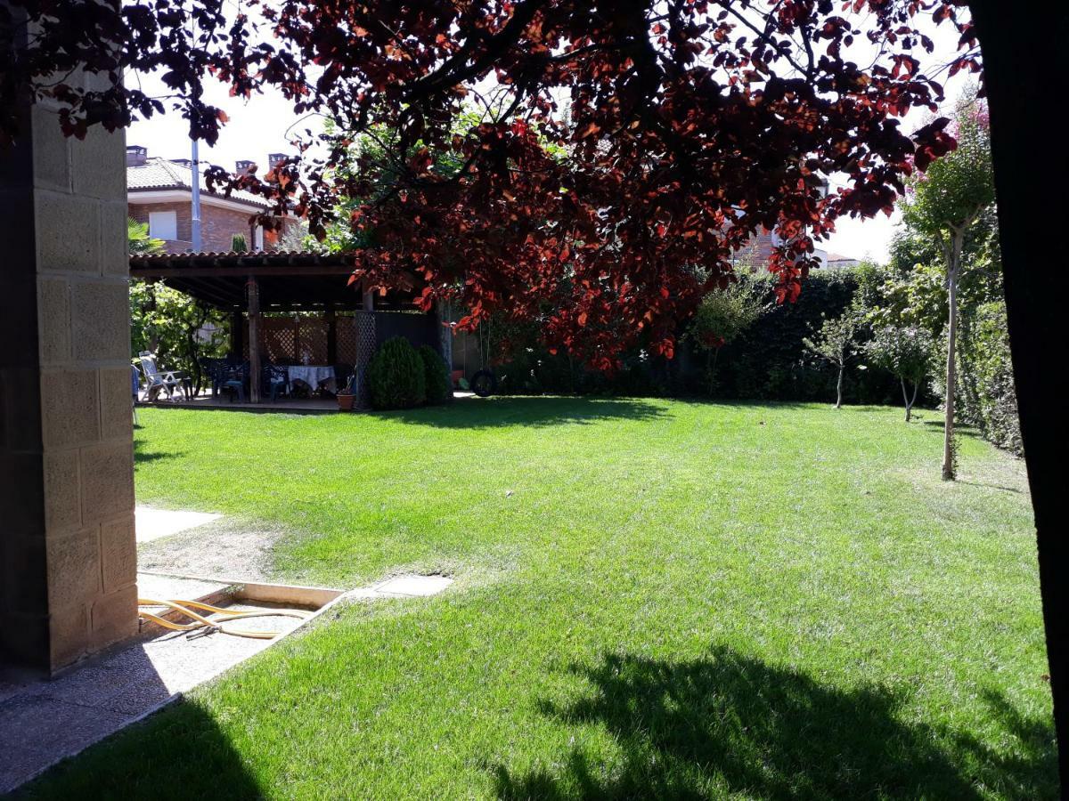 Preciosa Casa Independiente Con Piscina Cubierta Y Gran Jardin Privados Haro Dış mekan fotoğraf