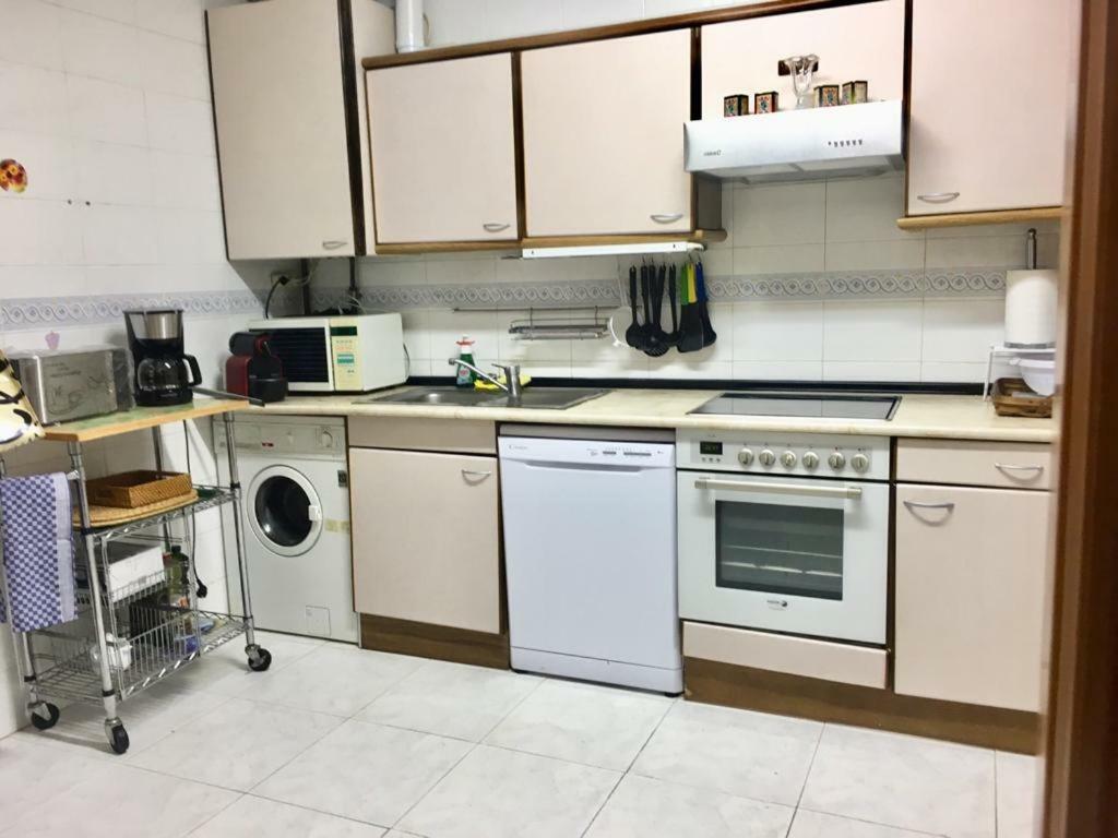 Preciosa Casa Independiente Con Piscina Cubierta Y Gran Jardin Privados Haro Dış mekan fotoğraf